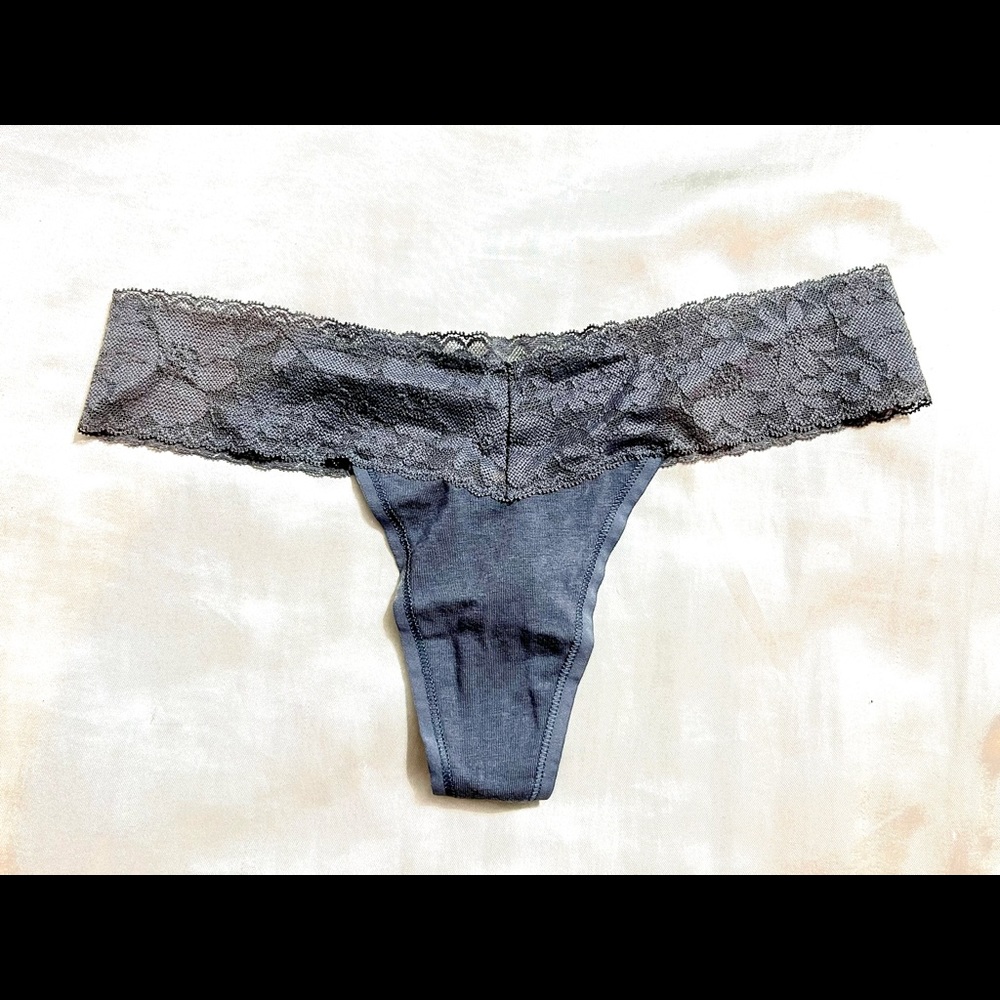 Victoria Secret Thong Panties - Gray w/ lace, sz S, NWT